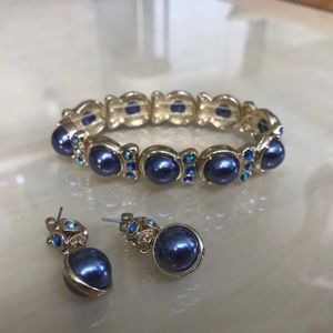 Coldwater Creek Blue Drop Earrings and Stretch Bracelet Set